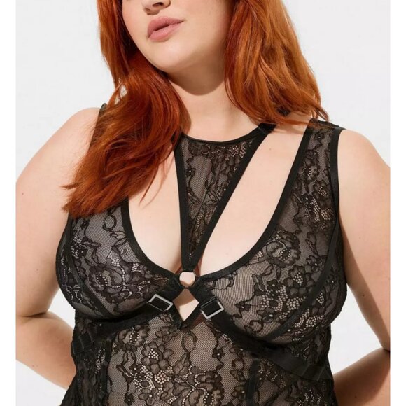 NEW Torrid 2 Black Lacy Bondage Bodysuit with Neck Harness 2X 18 20 - Picture 2 of 7